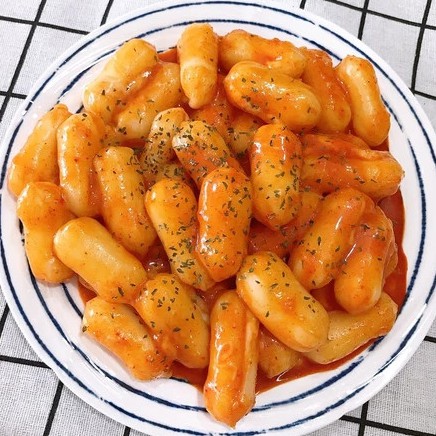 Bánh gạo tokbokki nhân phô mai Hàn Quốc 1KG kèm 200G sốt