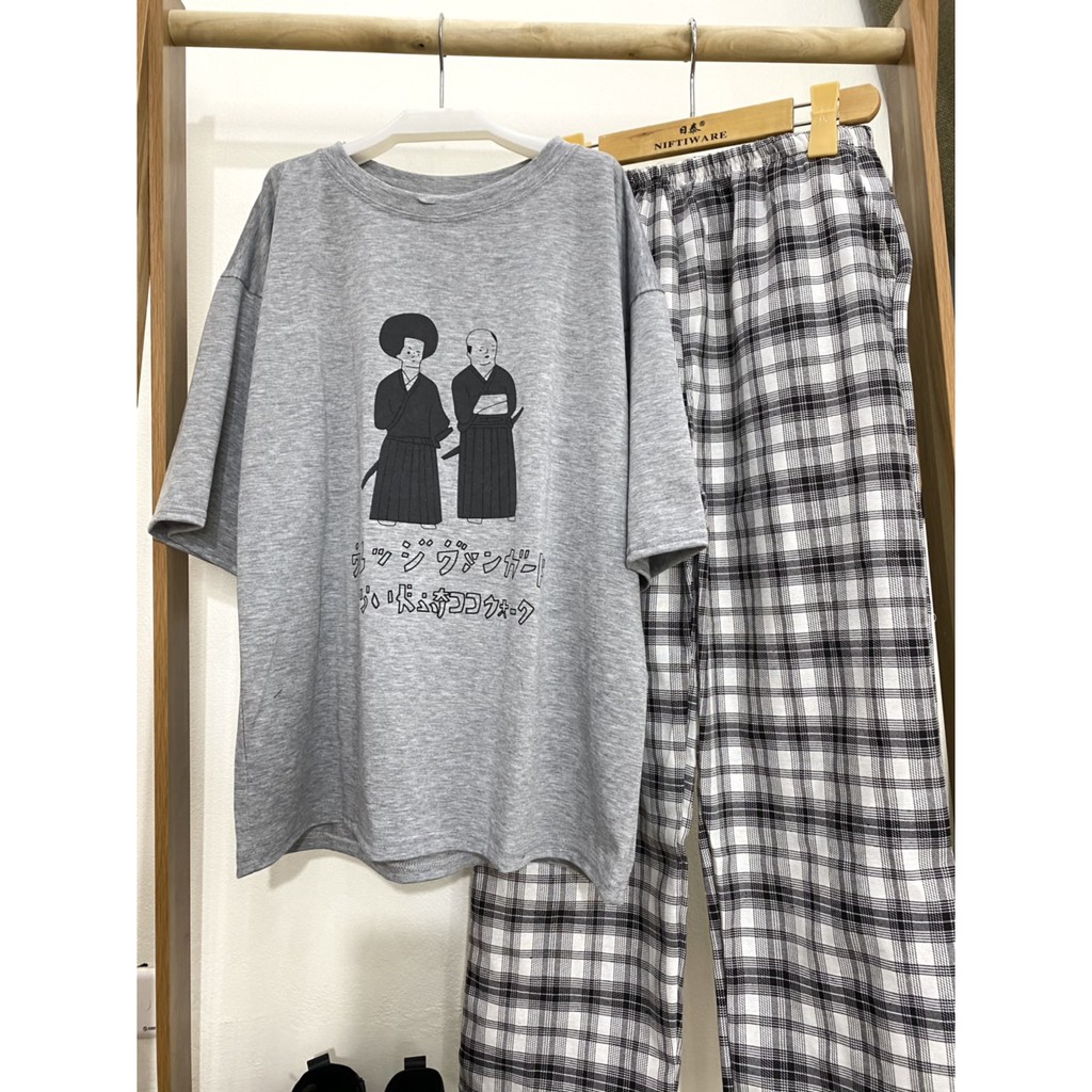 Set bộ xám quần kẻ KA Closet tông xuyệt tông,áo chất cotton loại 1, quần chất kẻ thô, hàng hot 2021 | BigBuy360 - bigbuy360.vn
