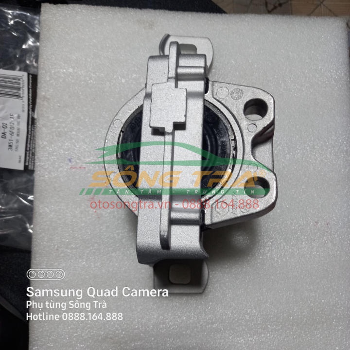 CAO SU CHÂN ĐẦU MÁY FORD FOCUS 2010