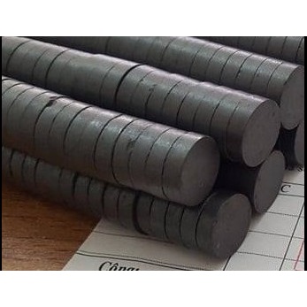 Nam châm đen Ferrite 10*2mm