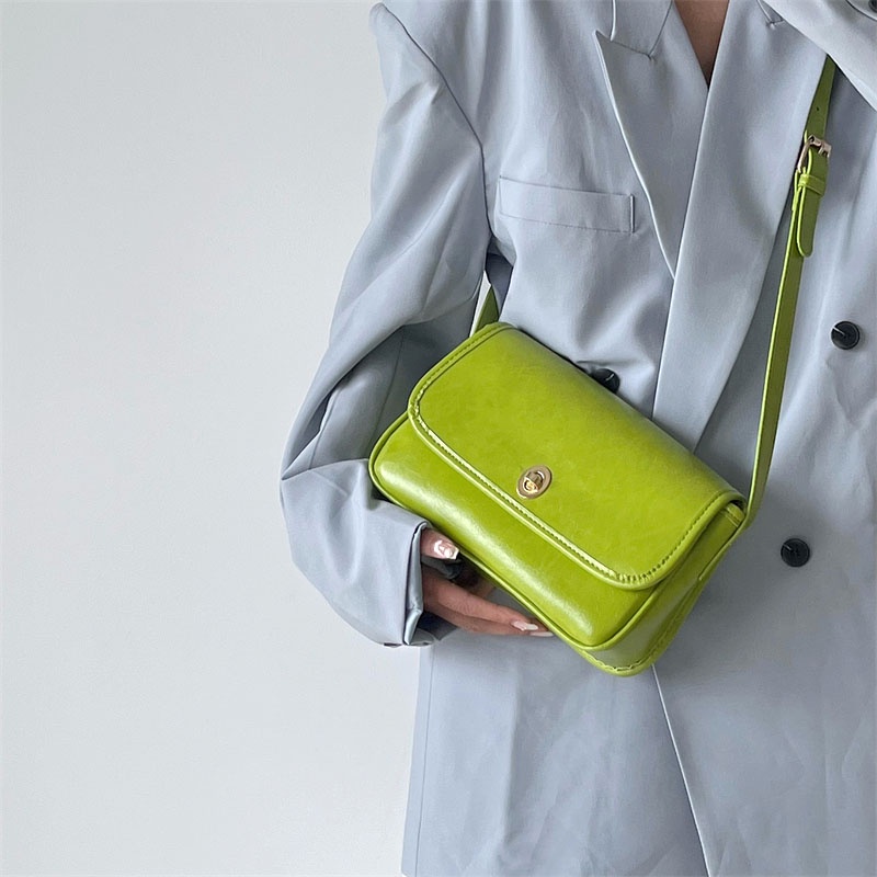 Túi Đeo Chéo Hình Vuông Nắp Lật Thiết Kế Đơn Giản Thời Trang 2022 Cho Nữ