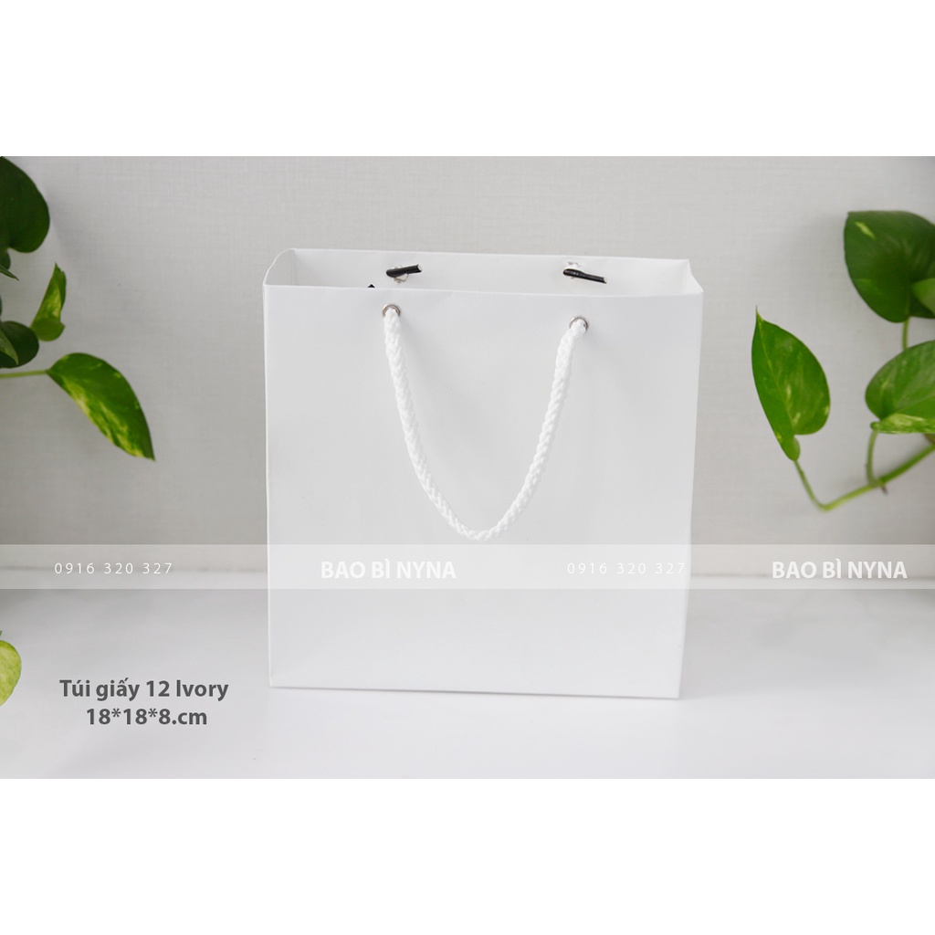 Túi giấy 12 Ivory 18*18*8.cm