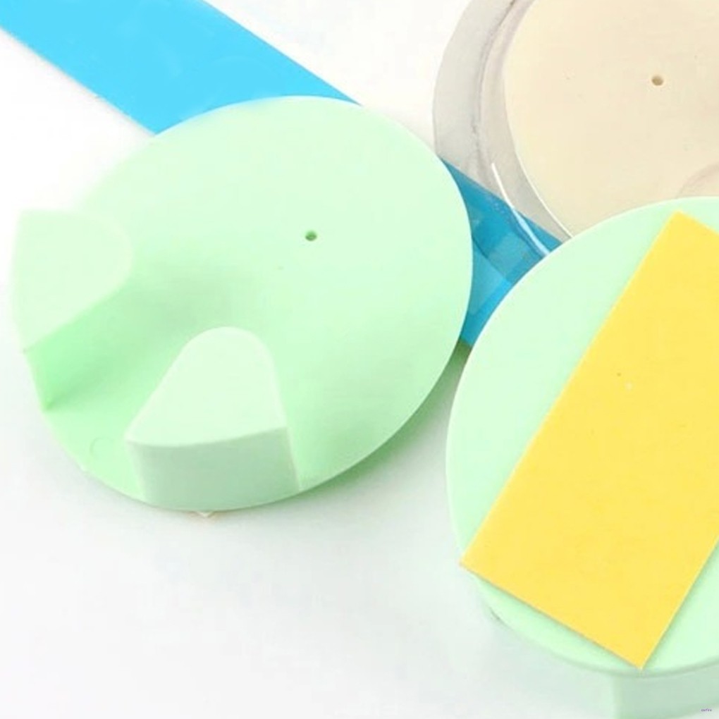 2 Móc Treo Phích Cắm Điện Tiện Lợi