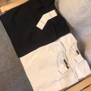 Áo thun trơn Mango