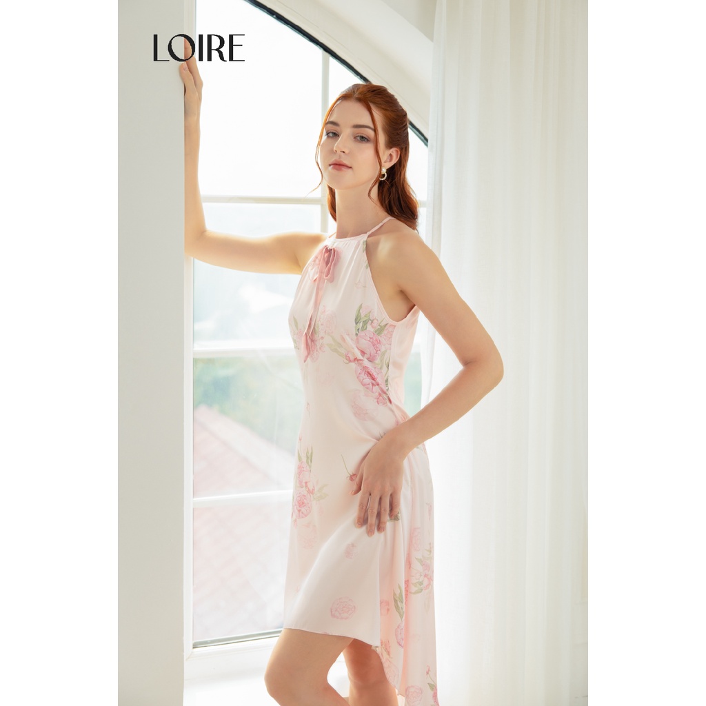 Váy Lụa Cổ Yếm Họa Tiết Hoa Mẫu Đơn Loirechic LSL26