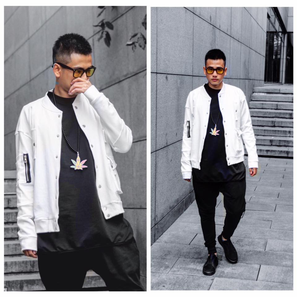 Áo Bomber kaki trăng Quần jocger đen tụt hiphop cá tính