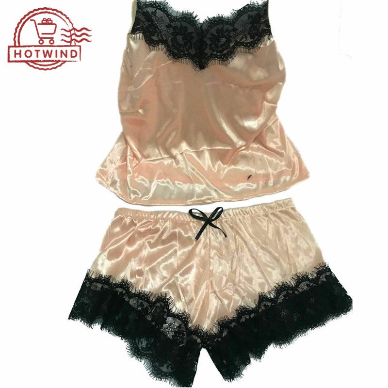 Set đầm ngủ hai dây và áo choàng chất liệu lụa satin quyến rũ cho nữ