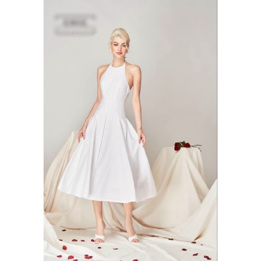 Maxi yếm trắng nơ cổ