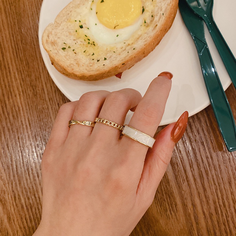 Set 3 nhẫn Xà cừ màu vàng ULA shop Vân đá basic lấp lánh sang trọng siêu hot Thanh lịch cho nữ BN8