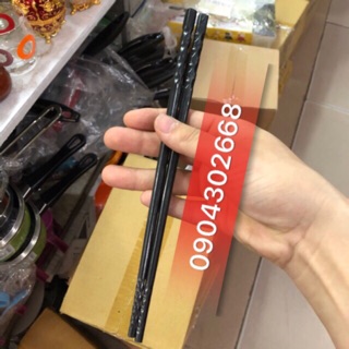 Đũa phíp đen.  1 vỉ 10 đôi