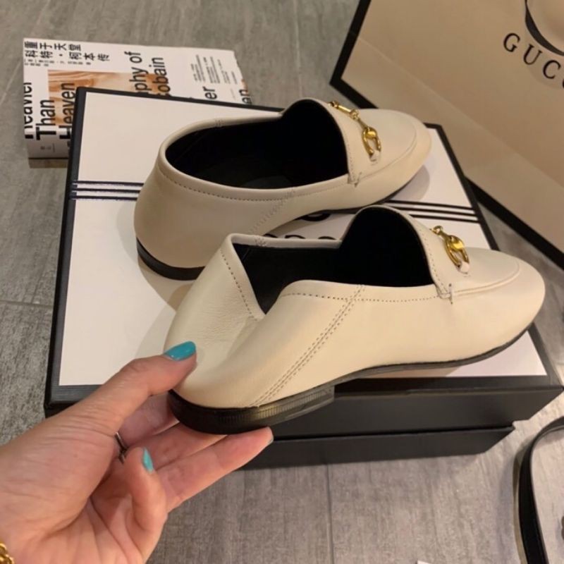 Giày lười loafer nam nữ da thật mũi tròn gắn quai xích GG Gucci GC đủ size