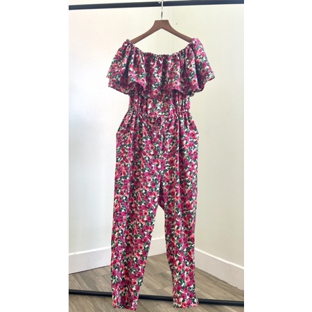 Jump đi biển bẹt vai