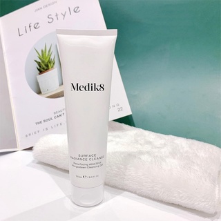 Sữa rửa mặt có chứa aha/bha medik8 cleanse 150ml
