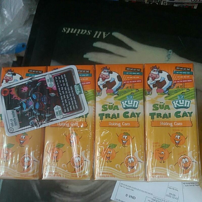 Lốc 4 hộp sữa chua uống cam LiF Kun 180ml ( mẫu mới ) | BigBuy360 - bigbuy360.vn