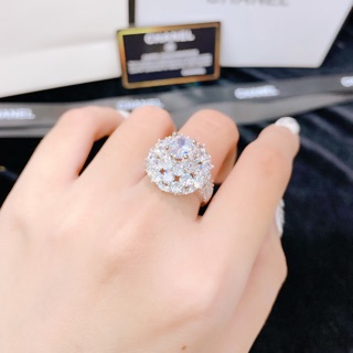 Nhẩn hoa mai hột trụ cao mạ bạch kim Italy