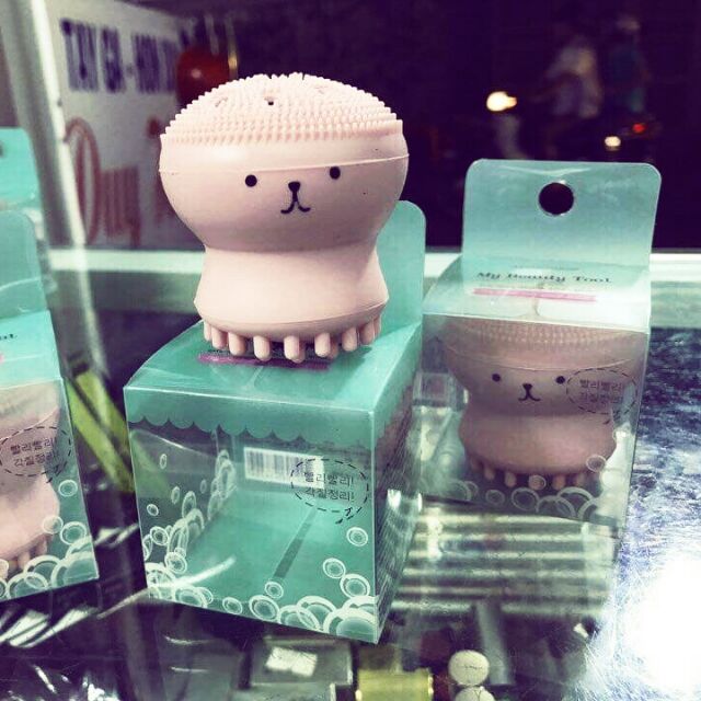 Cọ rửa mặt bạch tuột