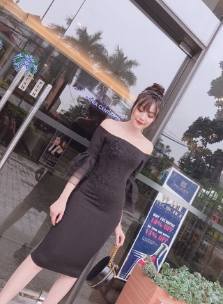 Đầm ren dự tiệc
