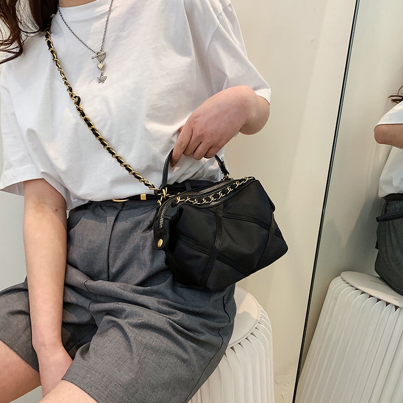 Túi Xách Nữ Đeo Chéo Dây Mắc Xích Cao Cấp Màu Đen Họa Tiết Hình Thoi Nhỏ Gọn Thời Trang