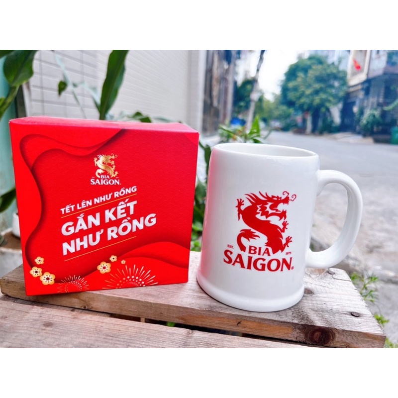 Ly sứ bia Sài Gòn