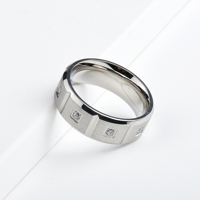 Nhẫn titan trơn đính đá nhân tạo cực bền bỉ 100 năm không hỏng mama king Nhẫn cuban hiphop rapper trơn thép không gỉ cực