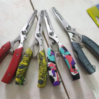 Kìm gỡ cá có dao đa năng