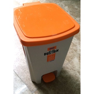 THÙNG RÁC MASTU DUY TÂN BẬT CHÂN