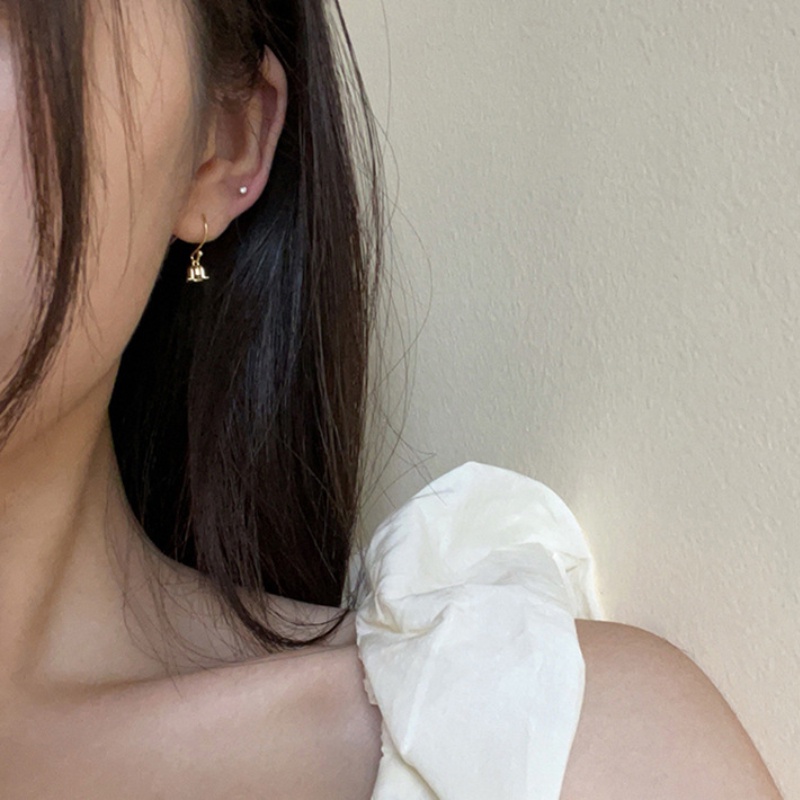 Hoa tai Stud kiểu Pháp cổ điển Lily of the Valley Crochet Hàn Quốc Hoa tai Stud thanh lịch mới của phụ nữ Hoa tai Stud của phụ nữ Trang sức mùa thu và mùa đông của phụ nữ