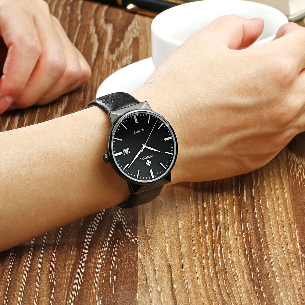 WWOOR men's leather watch waterproof wristwatch simple quartz watches 8026P
