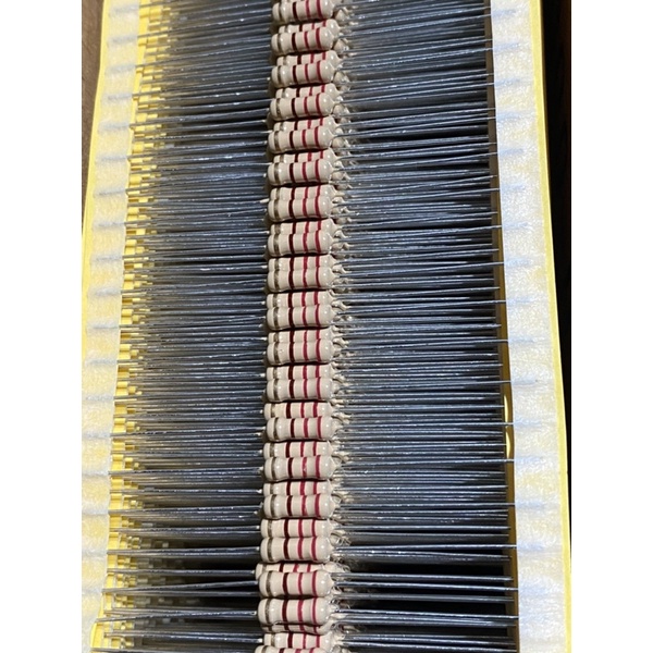 Hộp điện trở 1/2w 220ôm 5% chân đồng xịn ( hộp 2000pcs)