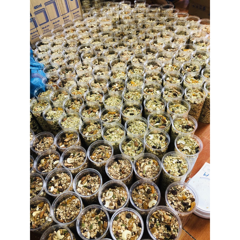 NGŨ CỐC ĂN KIÊNG GIẢM CÂN GRANOLA GIÁ TỐT NHIỀU HẠT (SẢN PHẨM NHÀ LÀM) | BigBuy360 - bigbuy360.vn