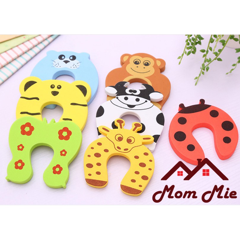 Miếng xốp chặn cửa tránh kẹt tay bé hình thú - K066