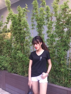 Áo phông cổ tim túi VNXK