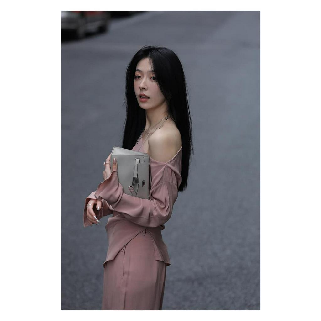 Set Bộ Áo Lệch Vai Quần Xuông Tằm Thái ECLIPSE CLOTHING