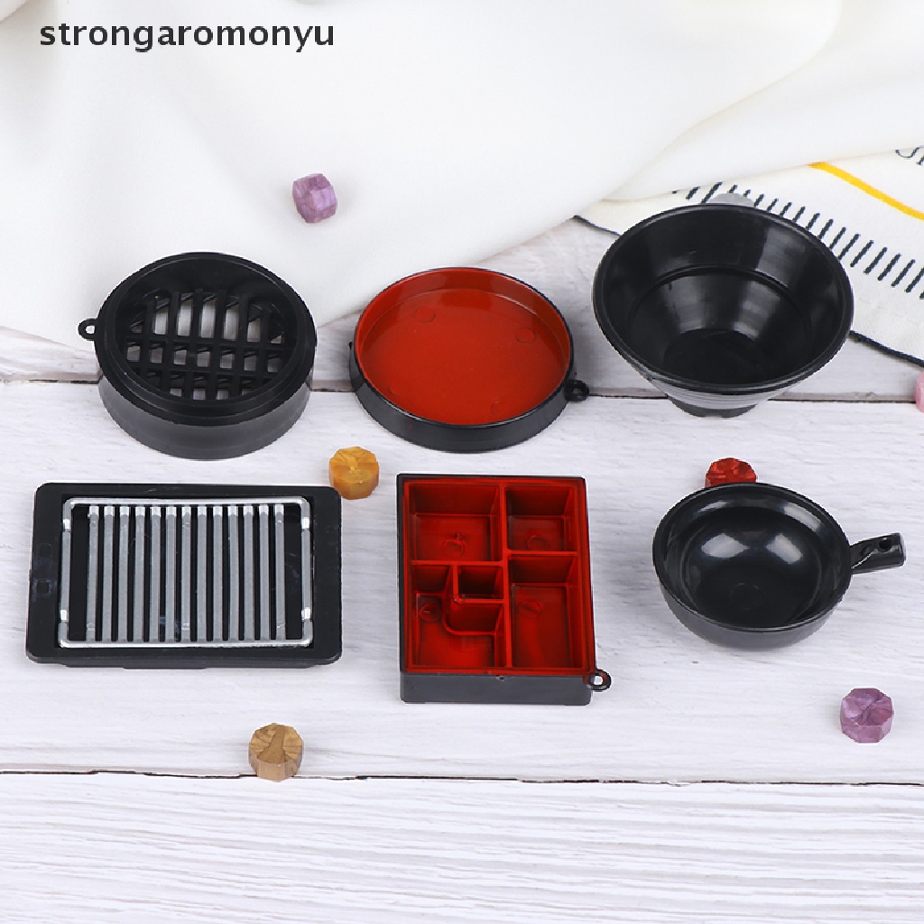 1 dụng cụ làm bếp đồ chơi cho nhà búp bê