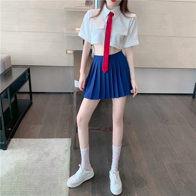 Set áo sơ mi croptop tay ngắn túi giả cà vạt thắt trắng cổ polo + váy ngắn lưng cao xếp ly xanh ulzzang