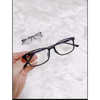 Kính cản tia Uv uniqlo