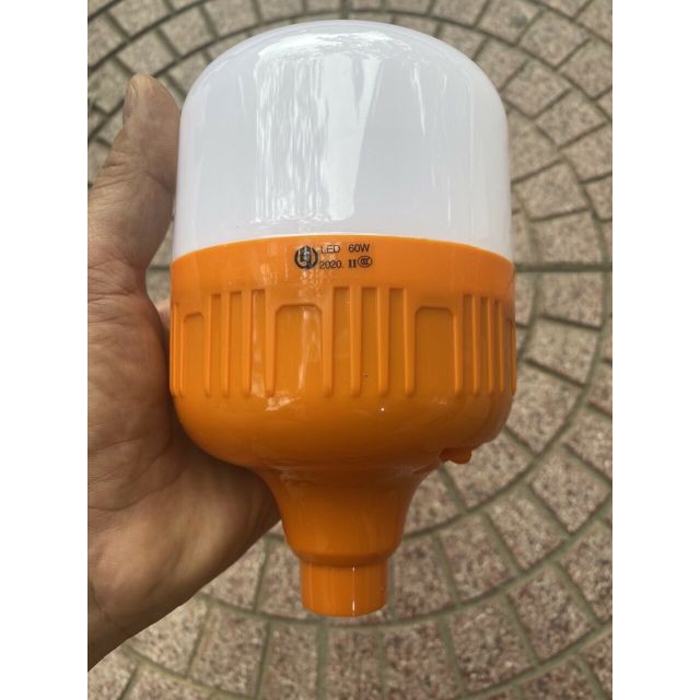 Bóng đèn 60w có móc treo tích điện 6-8h cổng sạc usb