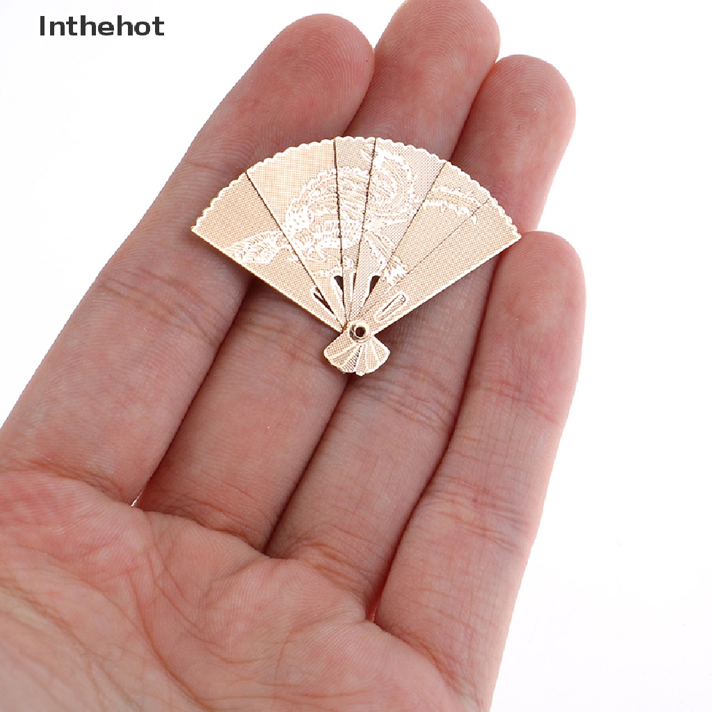 Quạt Kim Loại Mini Tỉ Lệ 1: 12 Dành Cho Búp Bê