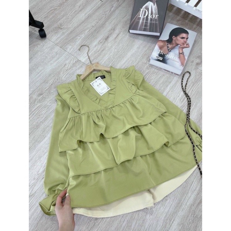 Set áo tơ bèo đỏ mix cùng quần sooc trắng  tiểu thư . Kèm video và ảnh thật | BigBuy360 - bigbuy360.vn