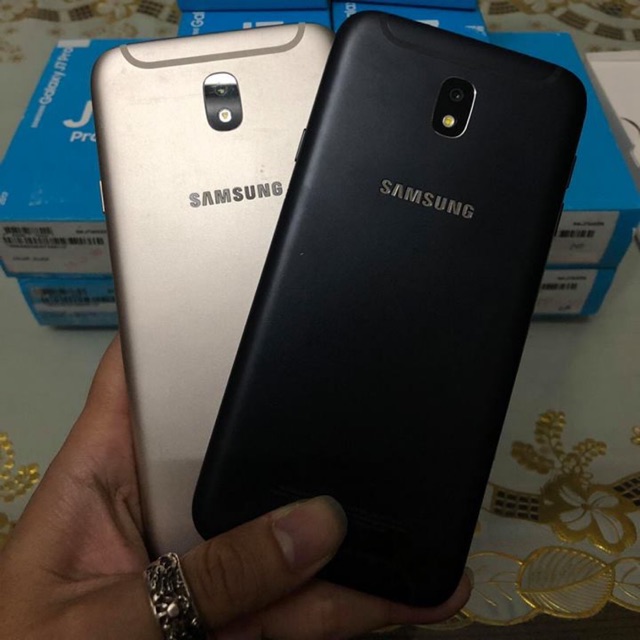 Điện thoại Samsung Galaxy J7 Pro (J730 - J7 2017)