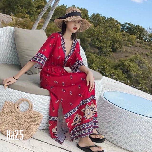Đầm maxi đỏ thổ Cẩm cổ V