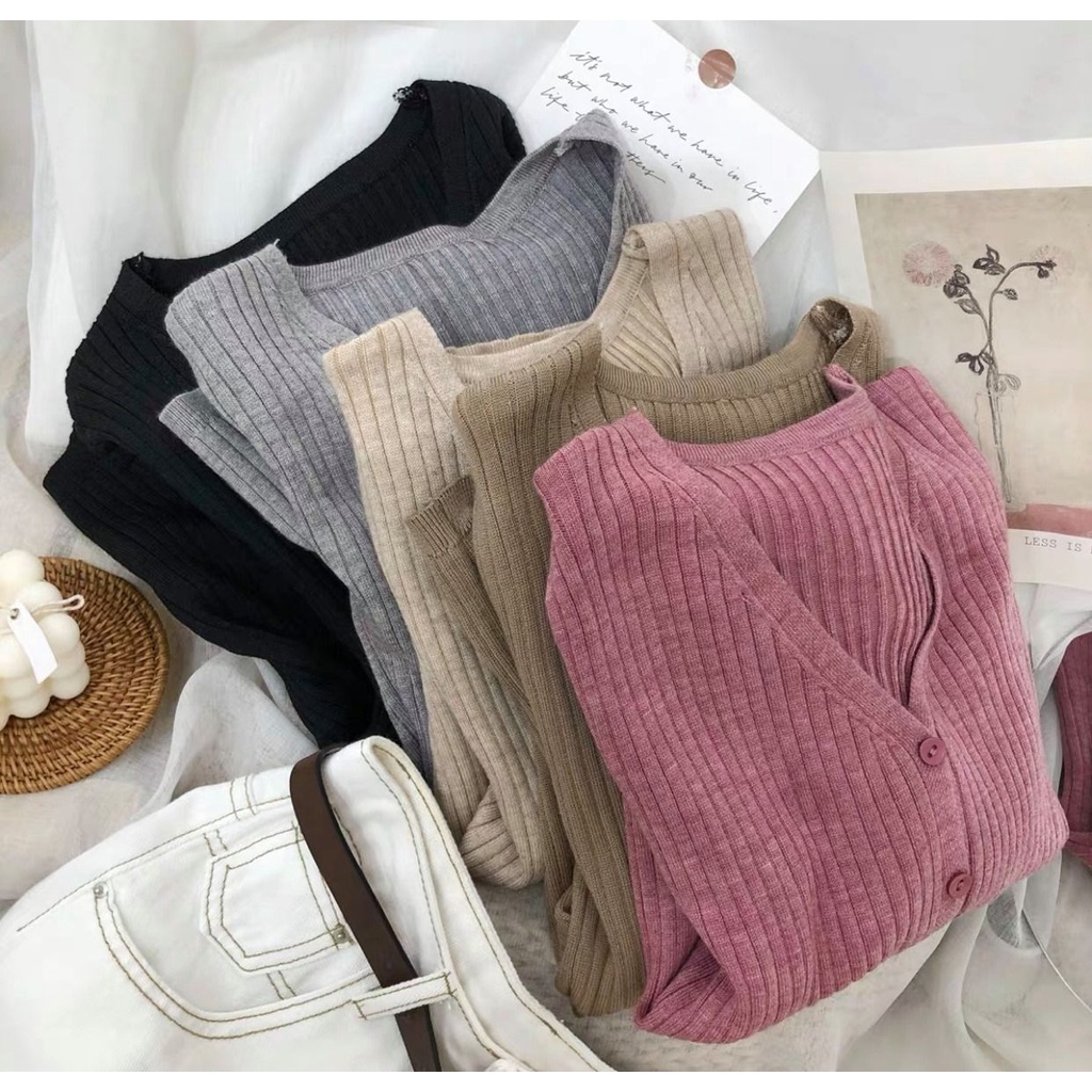 A03 Áo len dài cổ V cúc giữa mimac