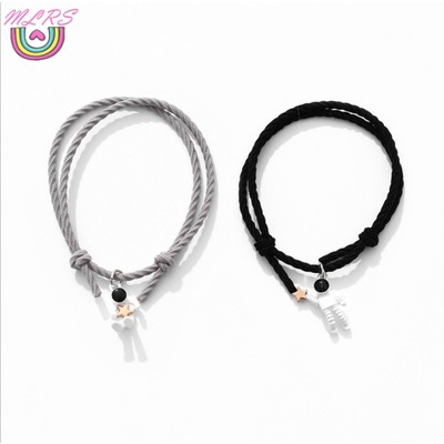 Một Cặp Vòng Tay/Vòng Tay Hình Phi Hành Gia/Phi Hành Gia Sáng Tạo Có Thể Điều Chỉnh Làm Quà Tặng Tình Bạn Cho Cặp Đôi Nam Nữ