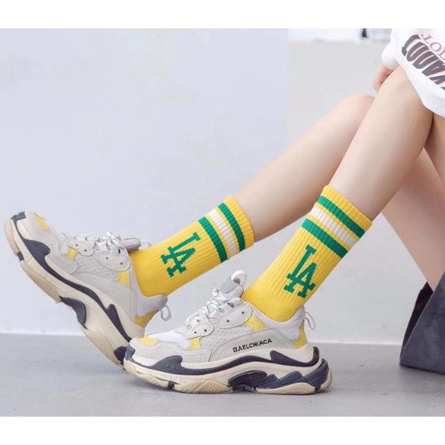 Vớ Tất LA cổ cao Nam Nữ đủ màu phong cách thể thao, đường phố, năng động.