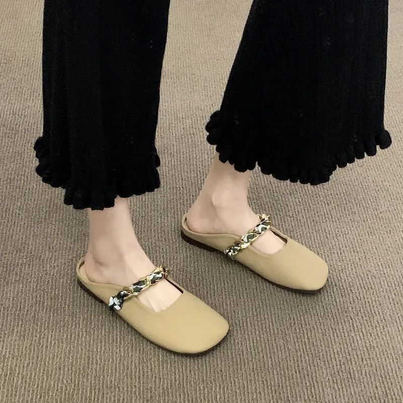 Dép Bít Mũi Đế Bằng Phong Cách Pháp Cổ Điển Thời Trang Mùa Xuân Cho Nữ