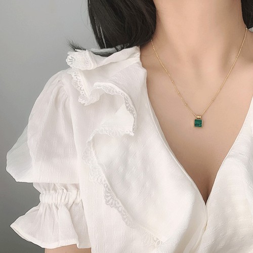 Dây Chuyền Mặt Vuông Xanh Lá Titan Ko Han Rỉ TT 3659