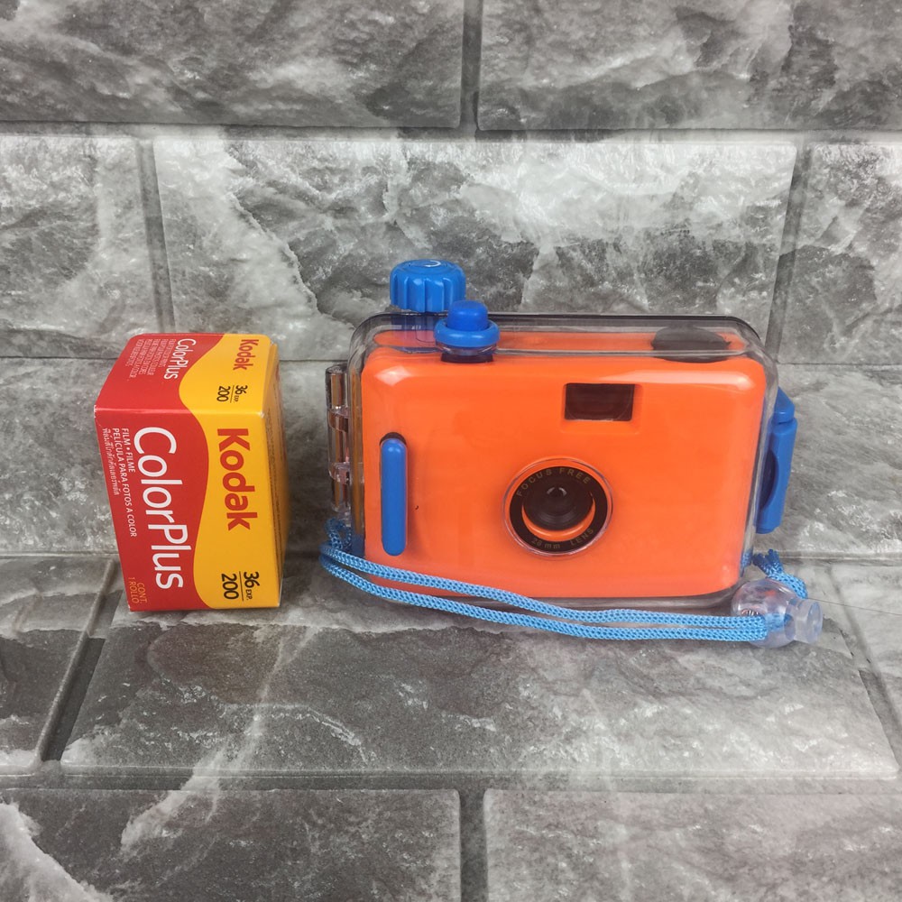 Máy ảnh mini Lomography giá rẻ chụp hình dưới nước