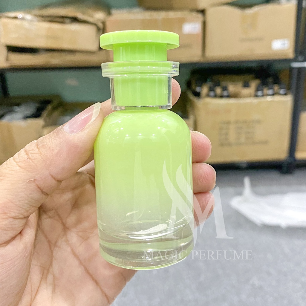 Chai lọ đựng nước hoa thủy tinh màu cao cấp 30ml dạng xịt kiểu L-V.
