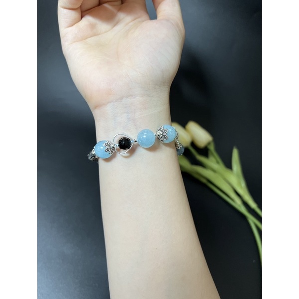 Vòng tay Aqua xanh biển