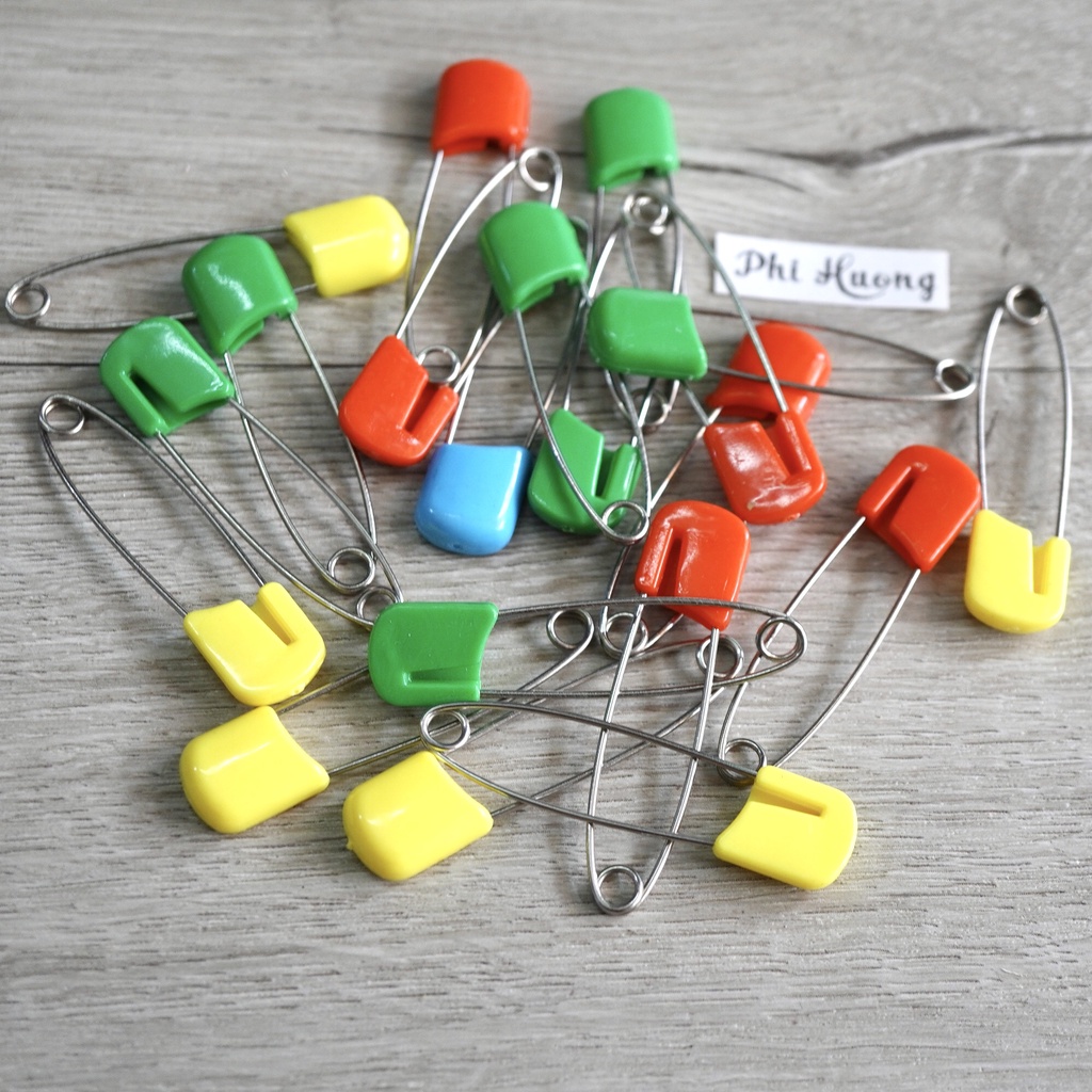 2 cái kim băng an toàn 4cm - 5cm nhiều màu sắc